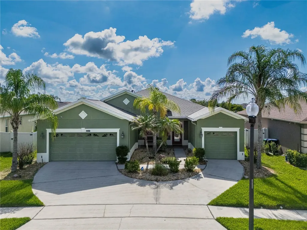 2317 Crosston Circle Orlando FL 32824
