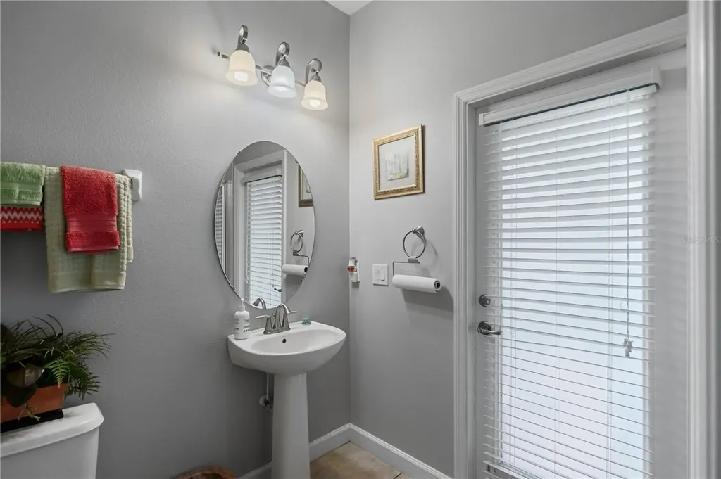 2317 Crosston Circle Orlando FL 32824