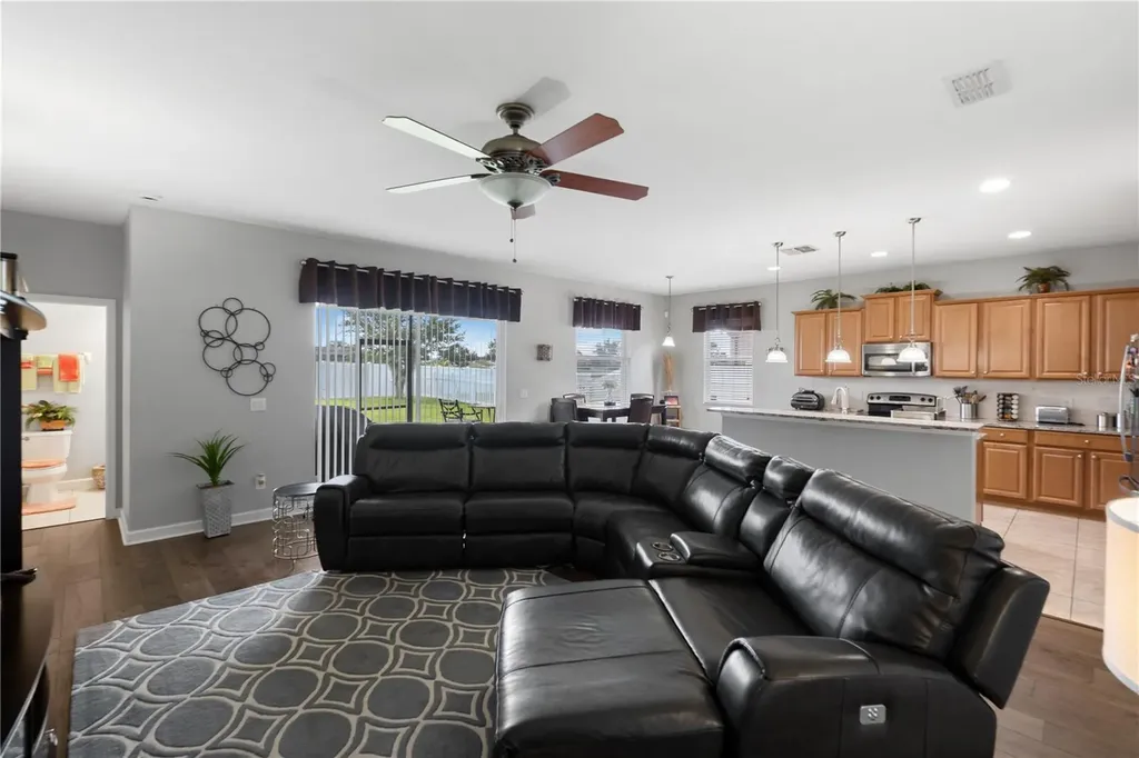 2317 Crosston Circle Orlando FL 32824