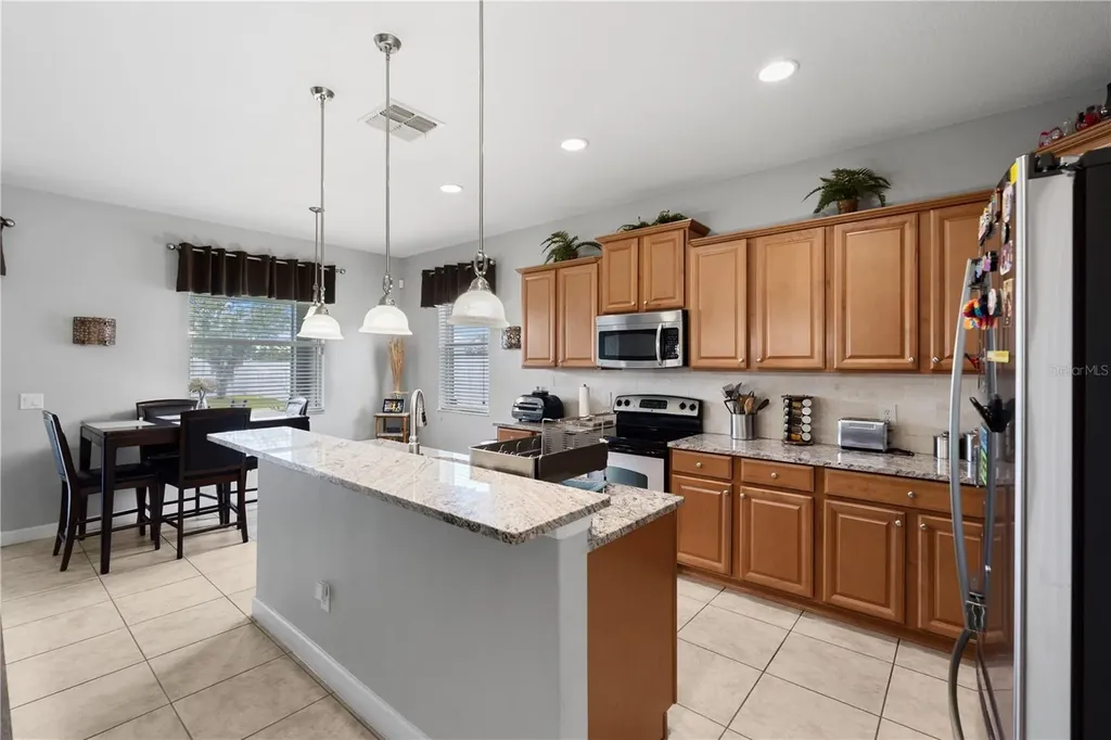 2317 Crosston Circle Orlando FL 32824