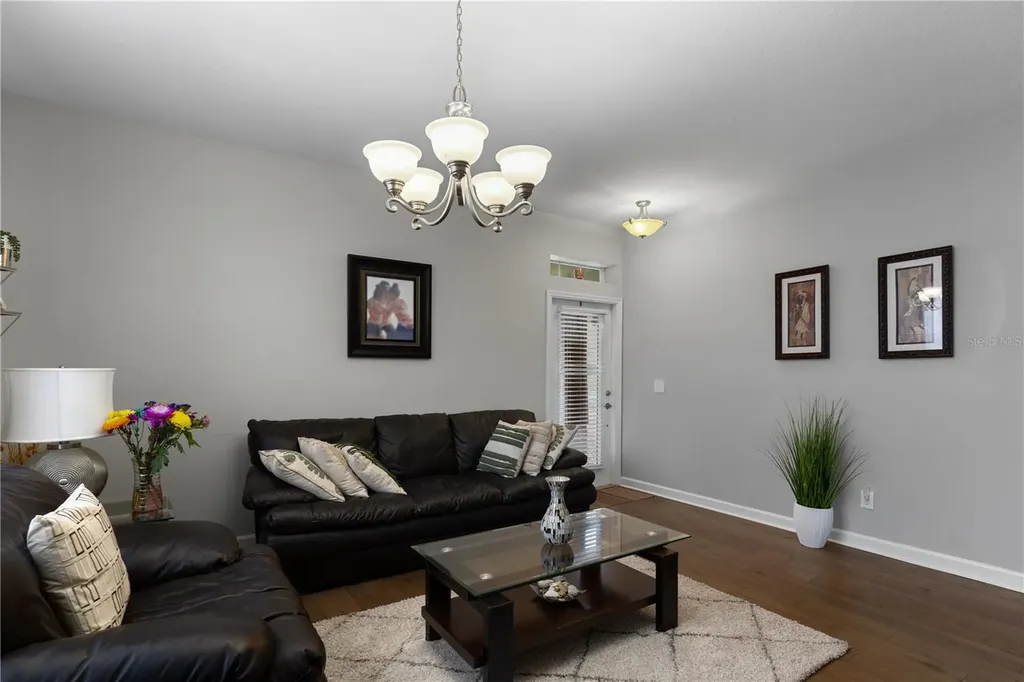 2317 Crosston Circle Orlando FL 32824