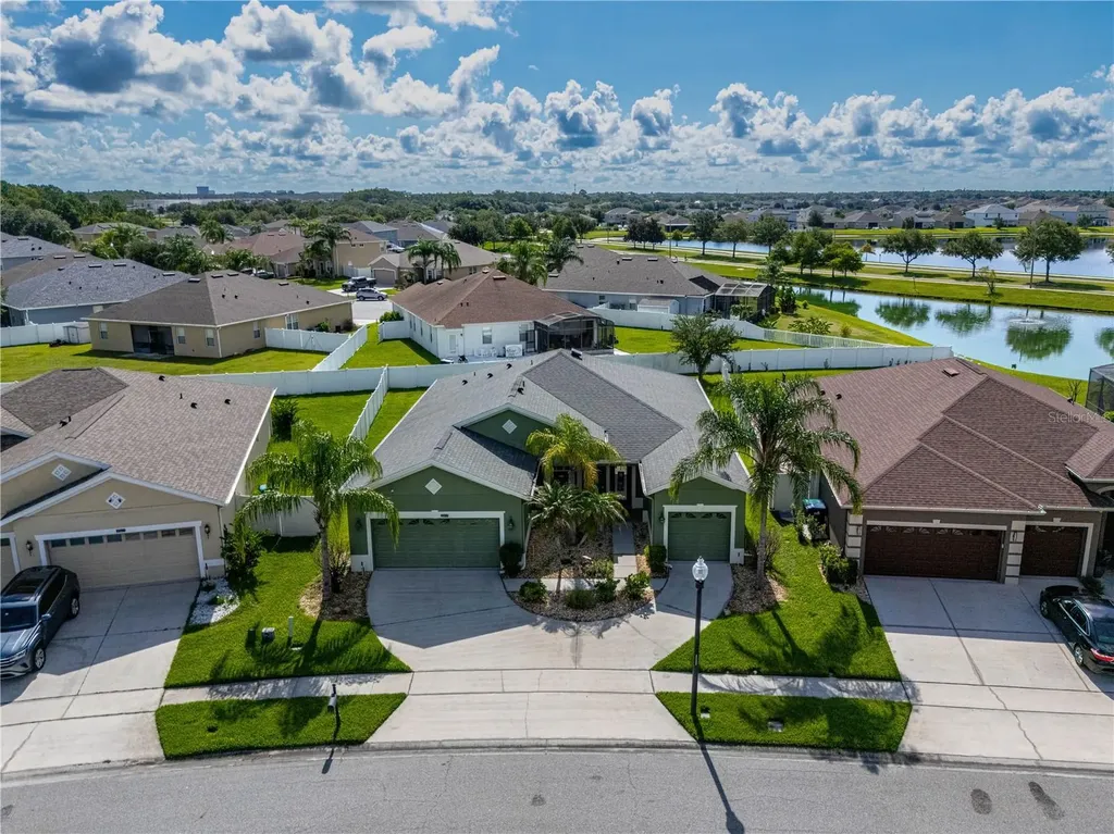 2317 Crosston Circle Orlando FL 32824