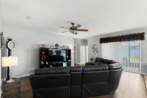2317 Crosston Circle Orlando FL 32824
