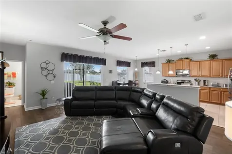 2317 Crosston Circle Orlando FL 32824