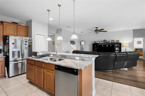 2317 Crosston Circle Orlando FL 32824