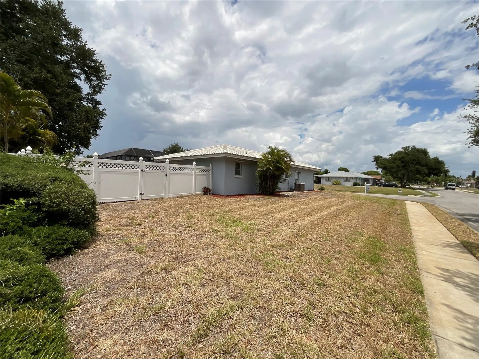2224 42nd Street W Bradenton FL 34205