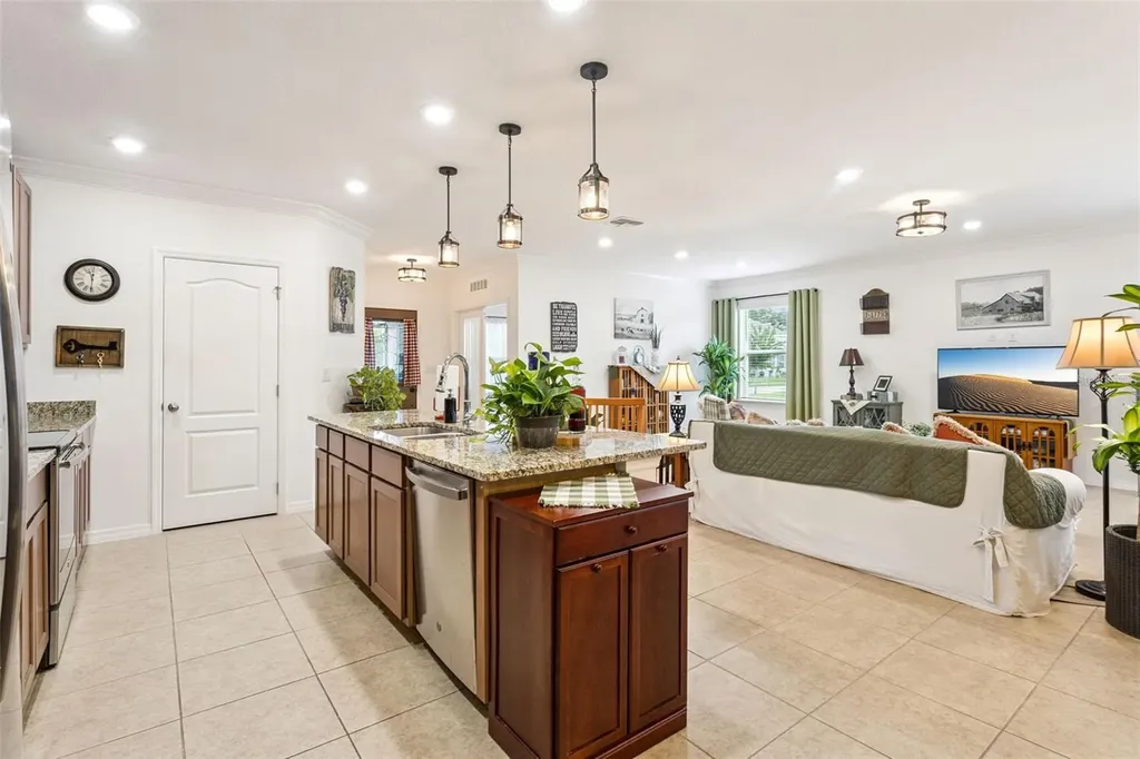 1681 Marsh Pointe Drive Clermont FL 34711