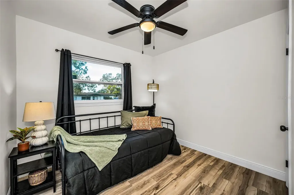 1231 Little John Lane Dunedin FL 34698
