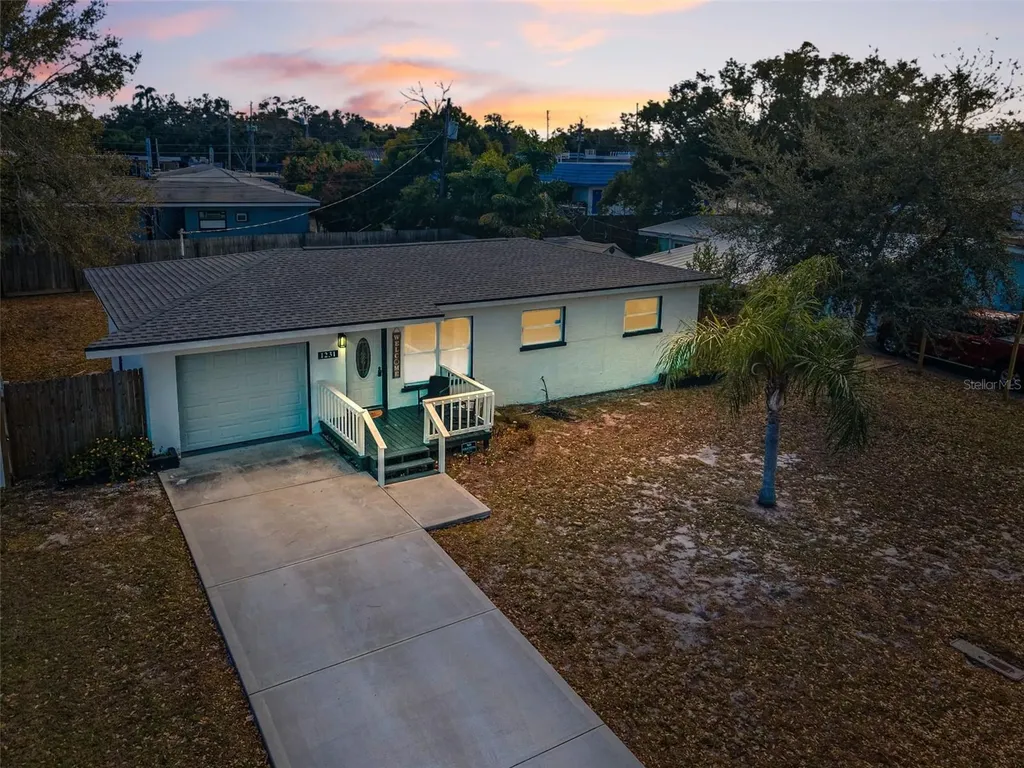 1231 Little John Lane Dunedin FL 34698