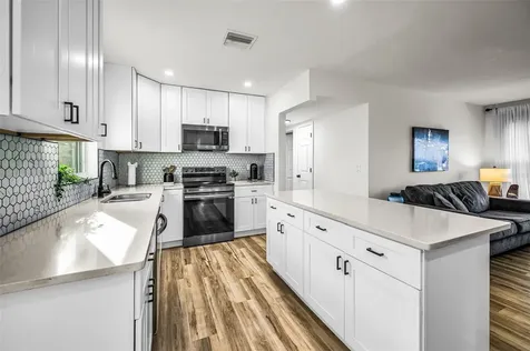 1231 Little John Lane Dunedin FL 34698