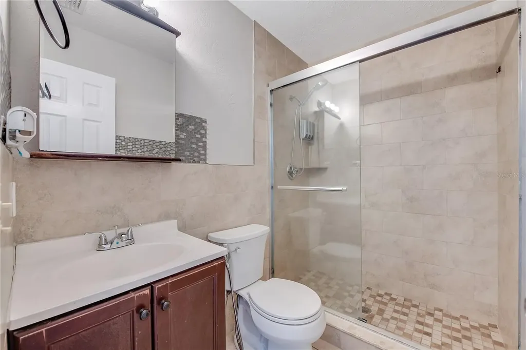 1909 W Green Street Tampa FL 33607