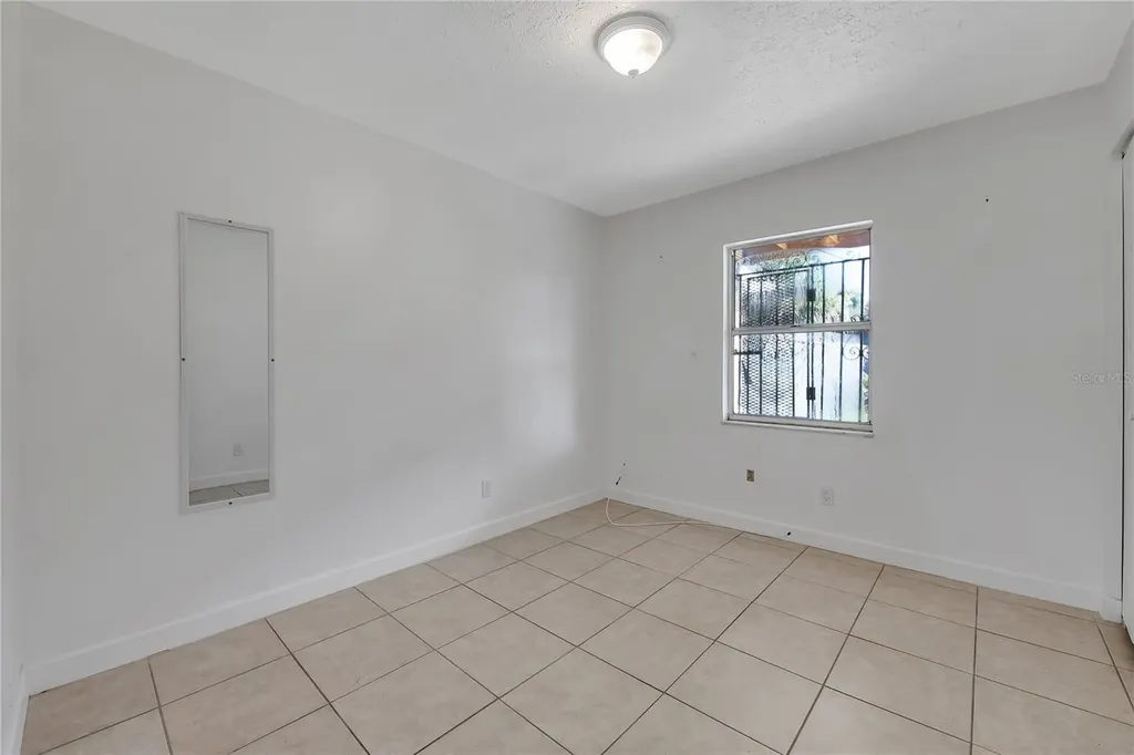 1909 W Green Street Tampa FL 33607