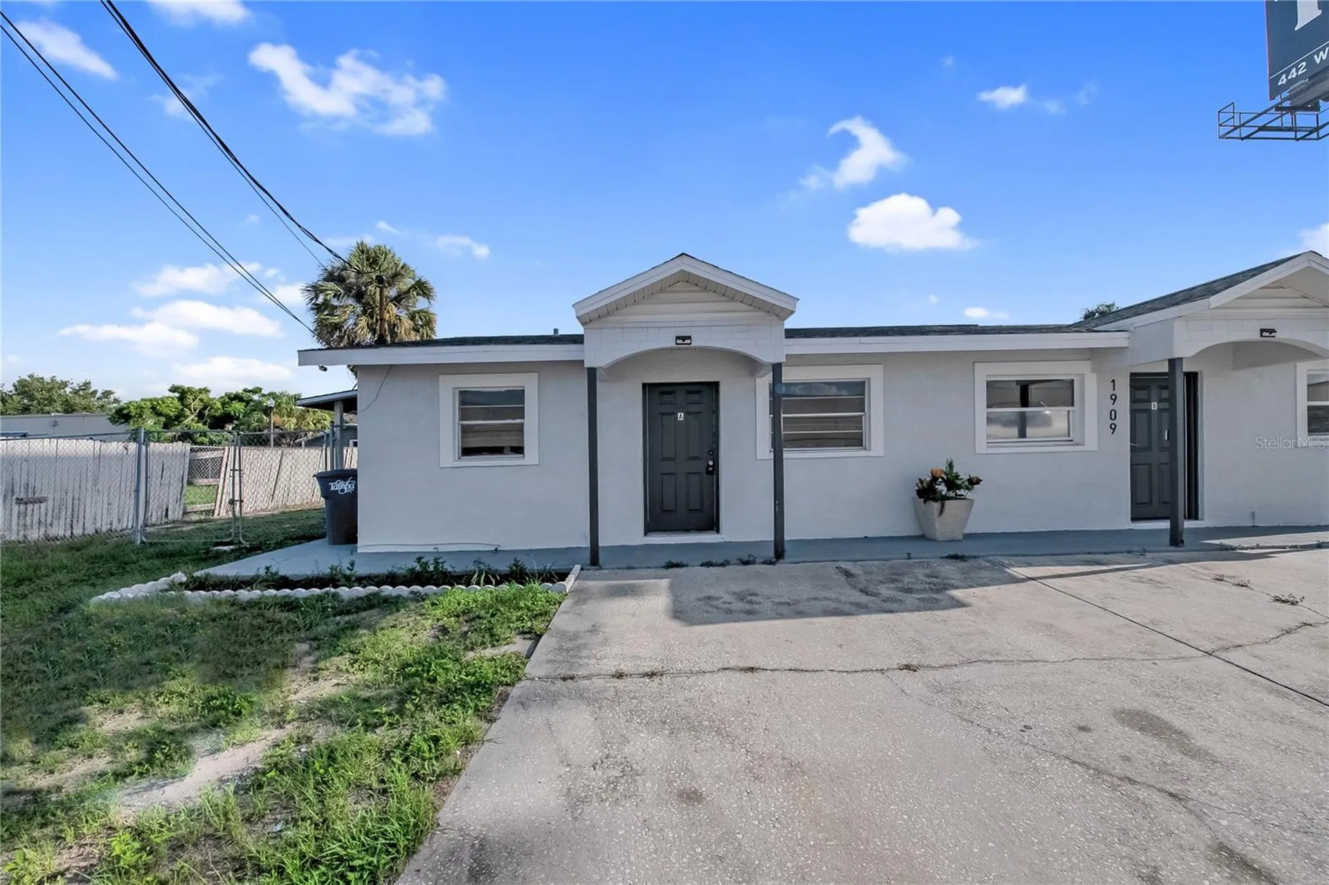 1909 W Green Street Tampa FL 33607