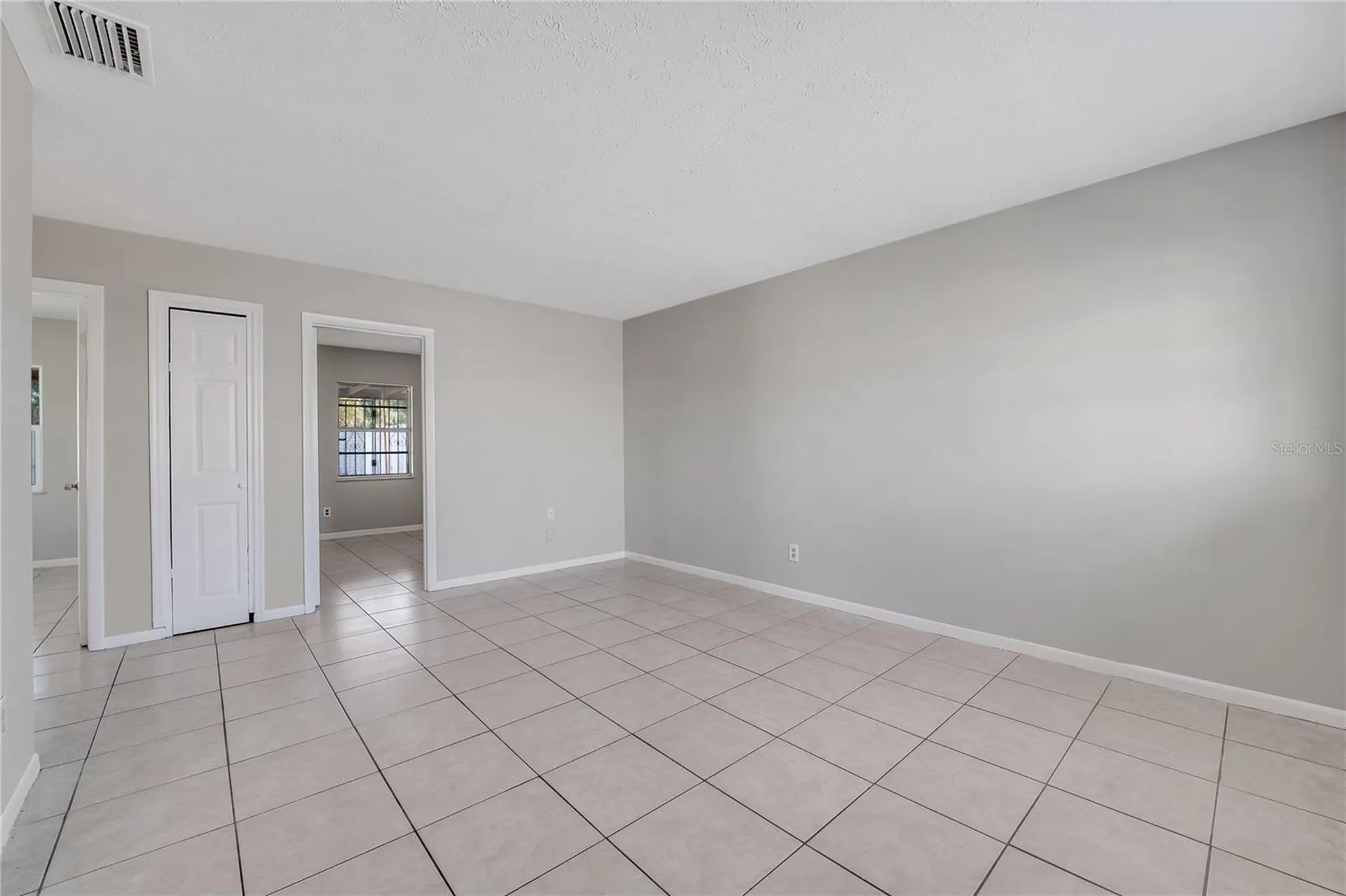 1909 W Green Street Tampa FL 33607