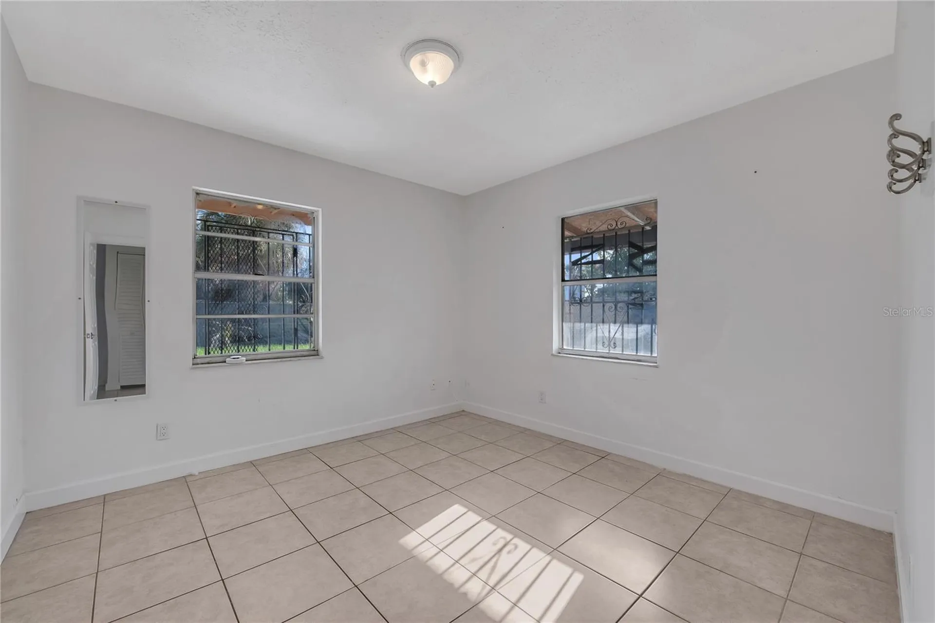 1909 W Green Street Tampa FL 33607