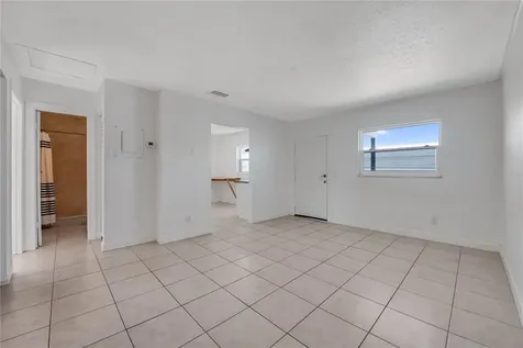 1909 W Green Street Tampa FL 33607