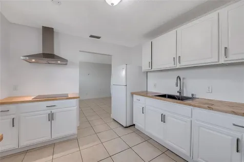 1909 W Green Street Tampa FL 33607