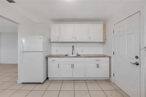 1909 W Green Street Tampa FL 33607