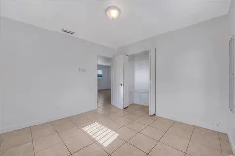 1909 W Green Street Tampa FL 33607