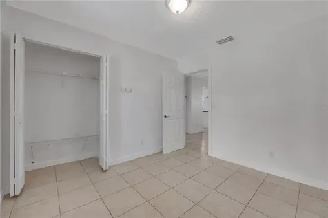 1909 W Green Street Tampa FL 33607