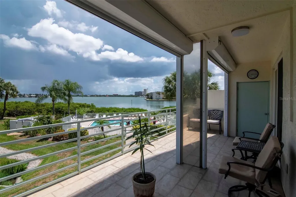 7979 Sailboat Key Boulevard S South Pasadena FL 33707