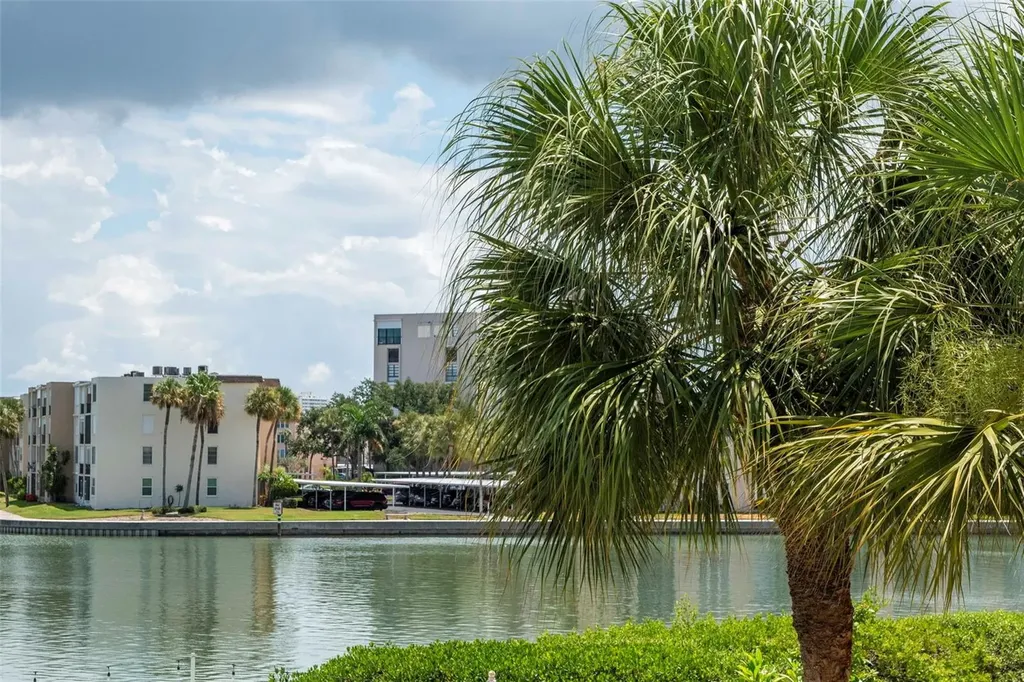 7979 Sailboat Key Boulevard S South Pasadena FL 33707
