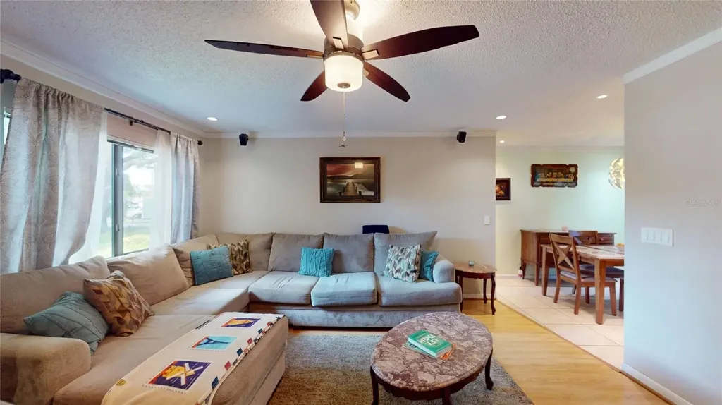 6960 Pinecrest Lane N Pinellas Park FL 33781