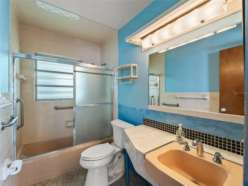 4328 Groveland Avenue Sarasota FL 34231