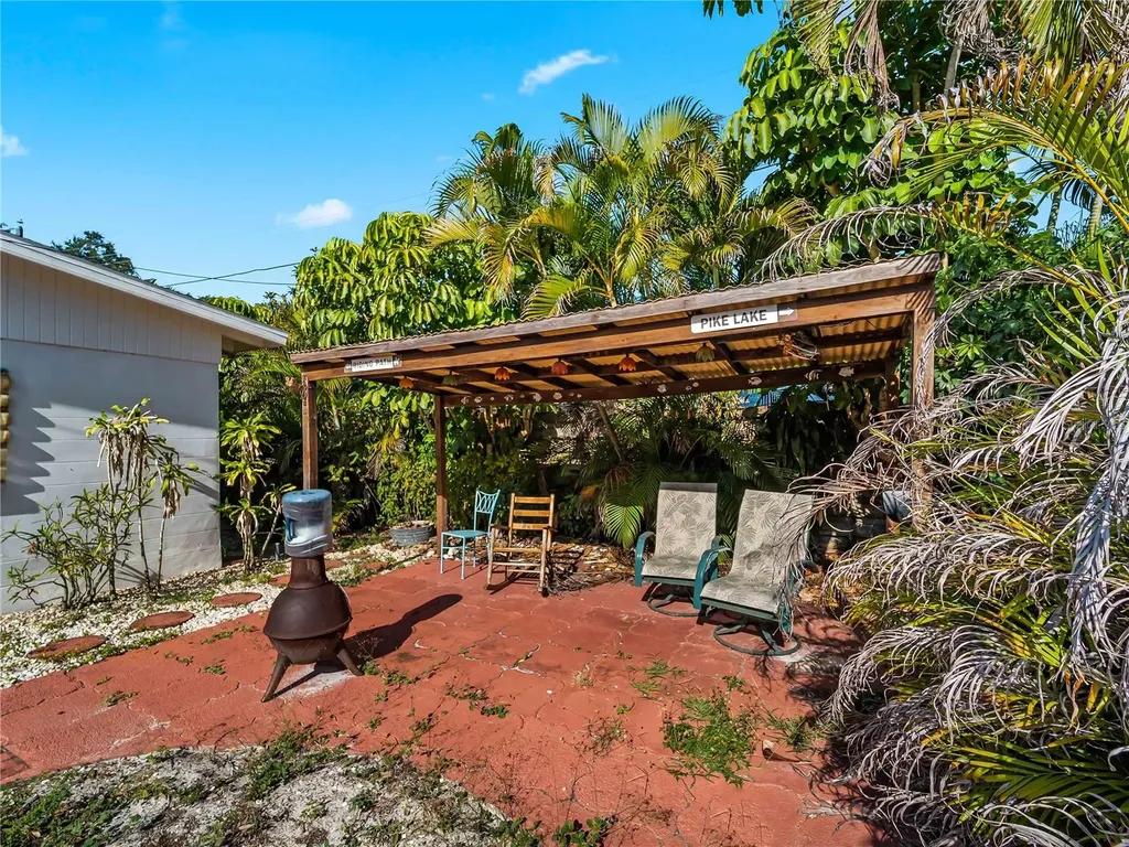 4328 Groveland Avenue Sarasota FL 34231