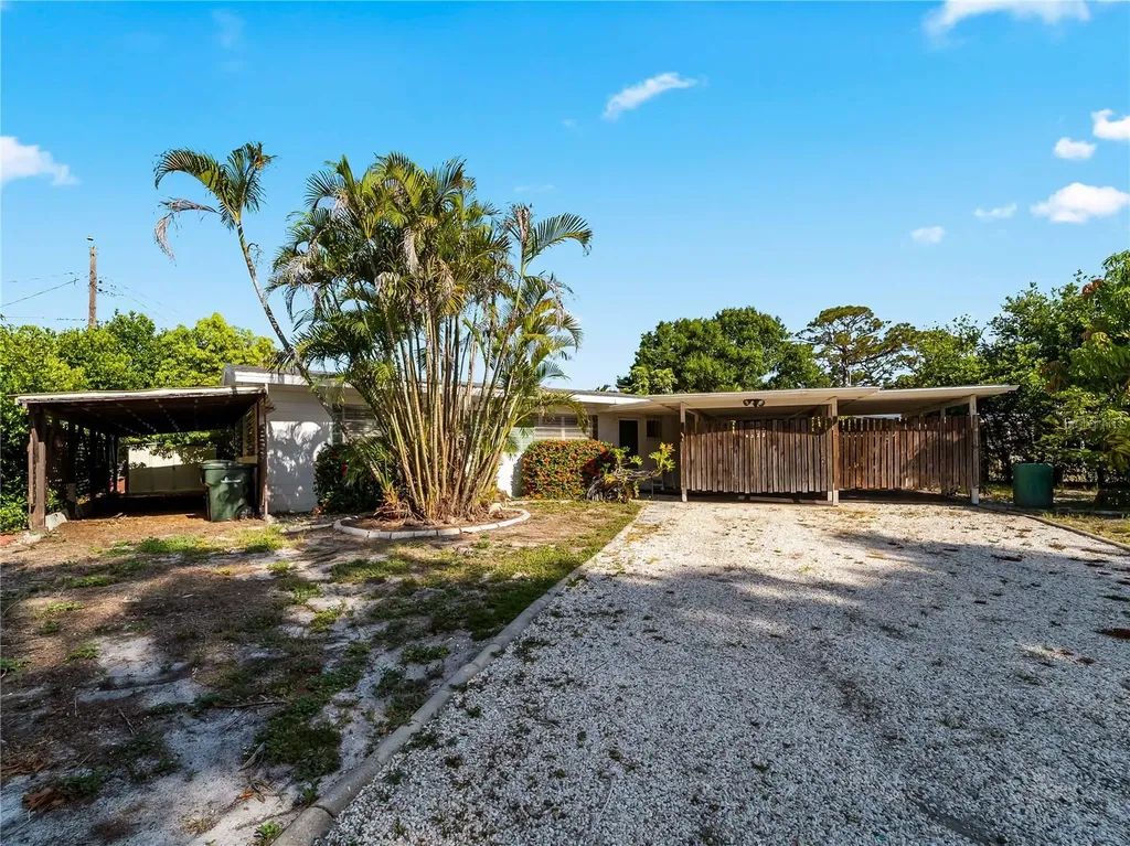 4328 Groveland Avenue Sarasota FL 34231