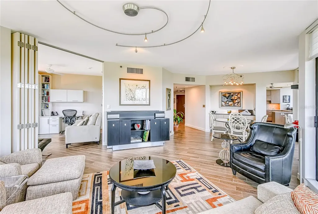 1211 Gulf Of Mexico Drive Longboat Key FL 34228