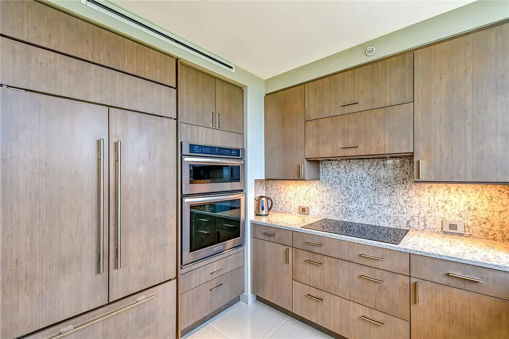 1211 Gulf Of Mexico Drive Longboat Key FL 34228