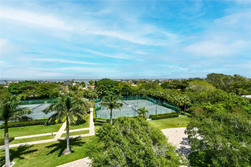 1211 Gulf Of Mexico Drive Longboat Key FL 34228