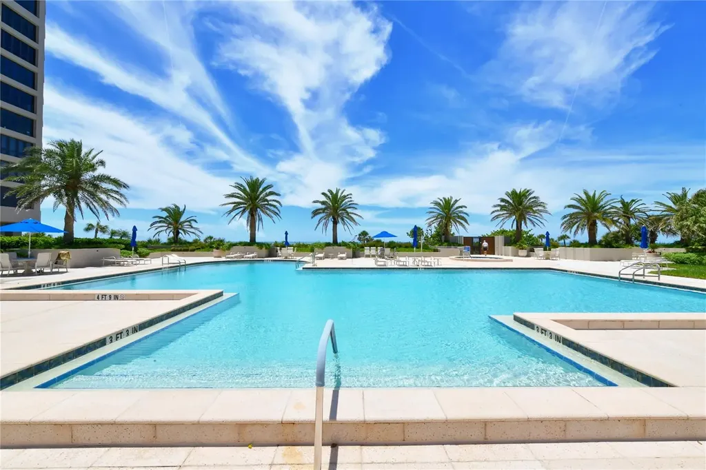 1211 Gulf Of Mexico Drive Longboat Key FL 34228