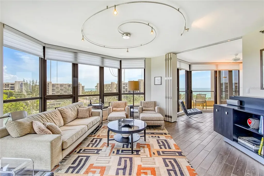 1211 Gulf Of Mexico Drive Longboat Key FL 34228