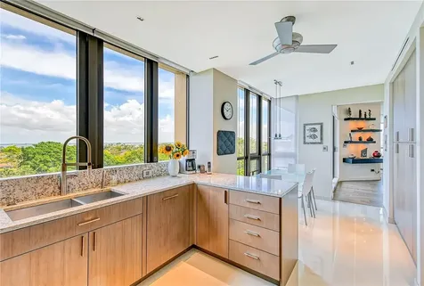 1211 Gulf Of Mexico Drive Longboat Key FL 34228