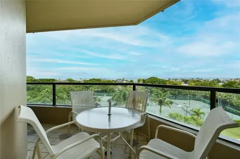 1211 Gulf Of Mexico Drive Longboat Key FL 34228