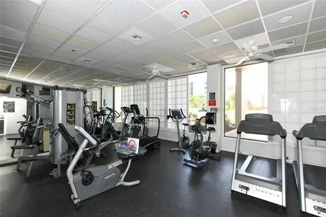 1211 Gulf Of Mexico Drive Longboat Key FL 34228