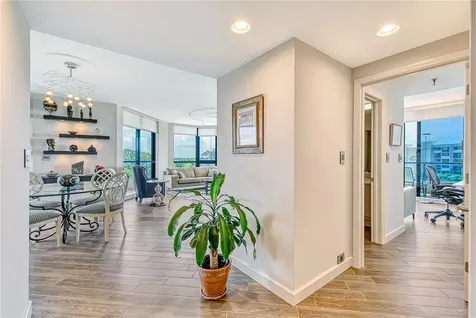 1211 Gulf Of Mexico Drive Longboat Key FL 34228