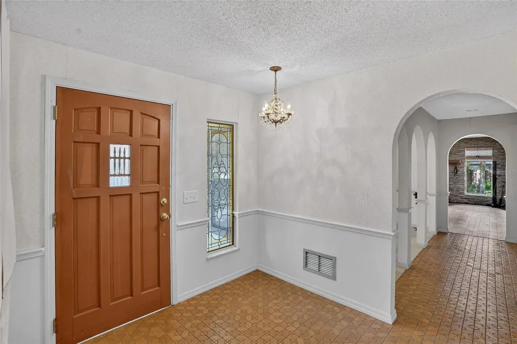2053 Woody Drive Windermere FL 34786