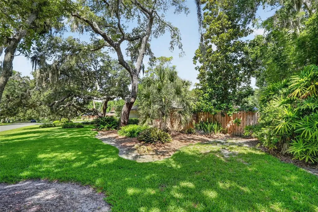 2053 Woody Drive Windermere FL 34786