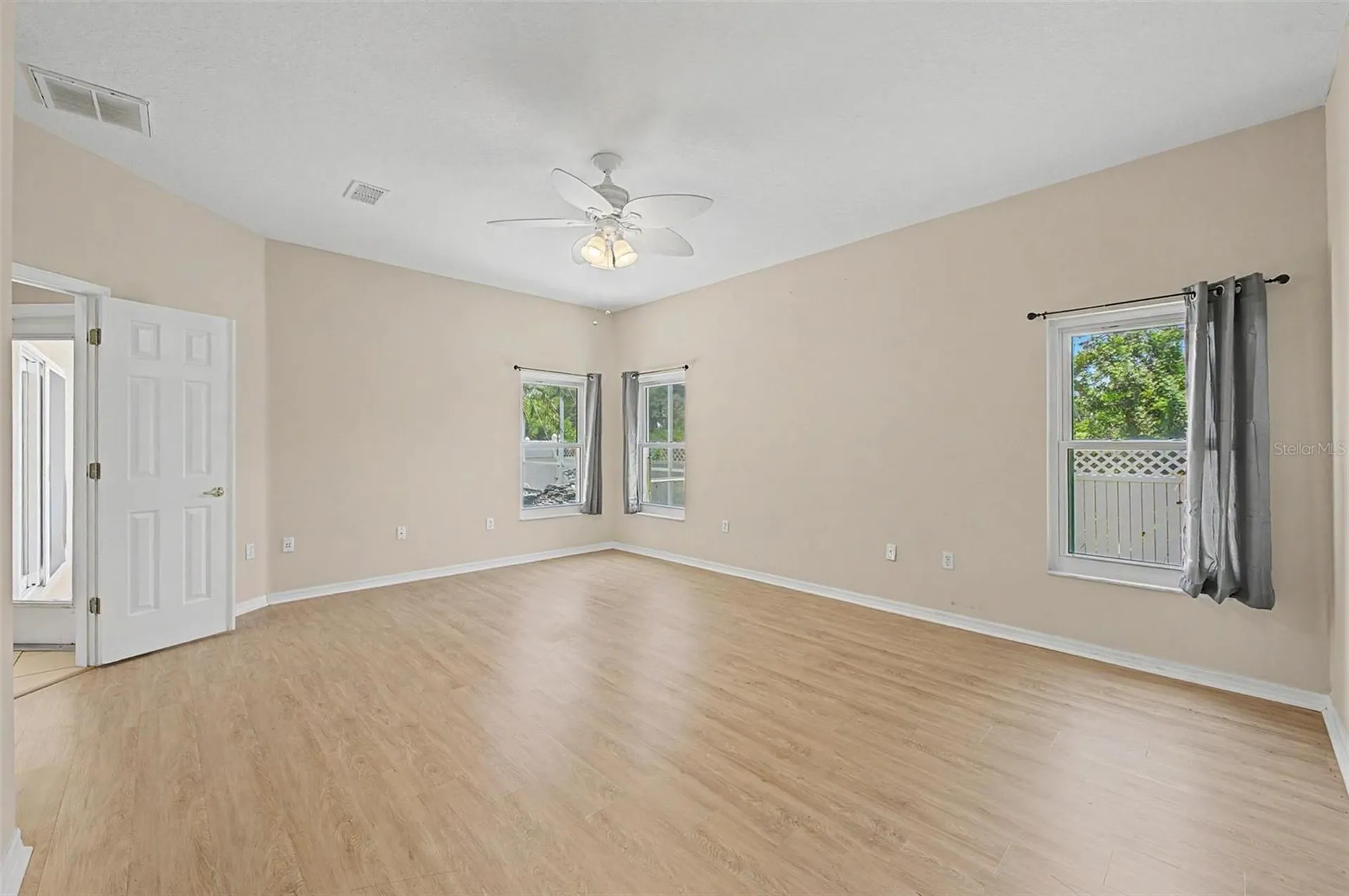 2811 Ravendale Lane Holiday FL 34691