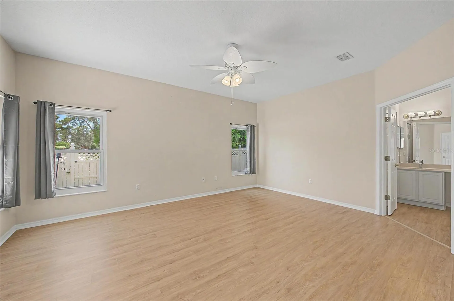 2811 Ravendale Lane Holiday FL 34691