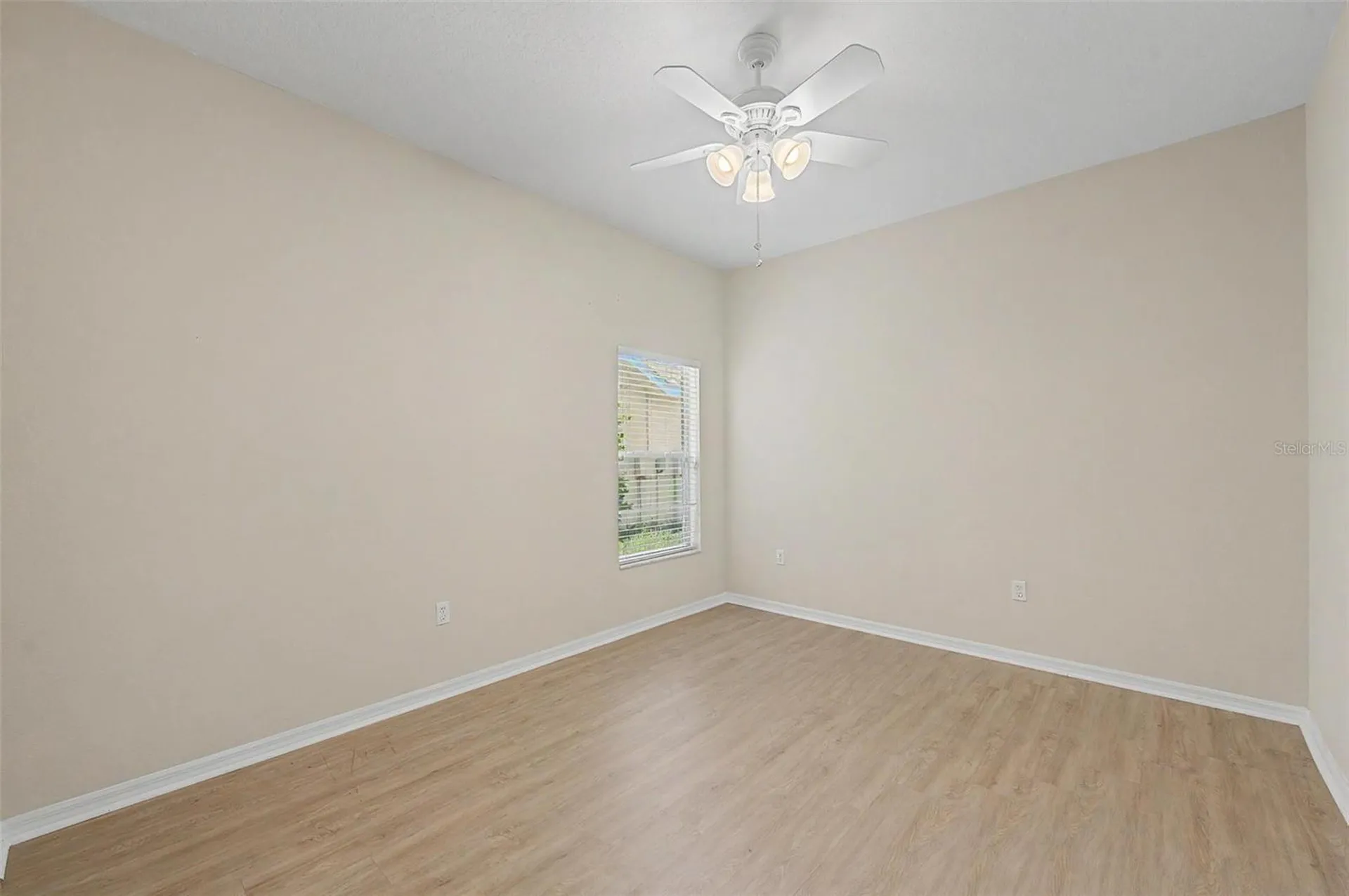 2811 Ravendale Lane Holiday FL 34691