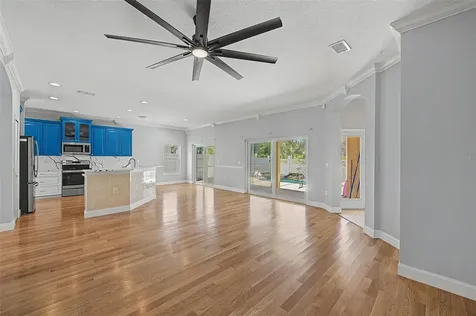 2811 Ravendale Lane Holiday FL 34691