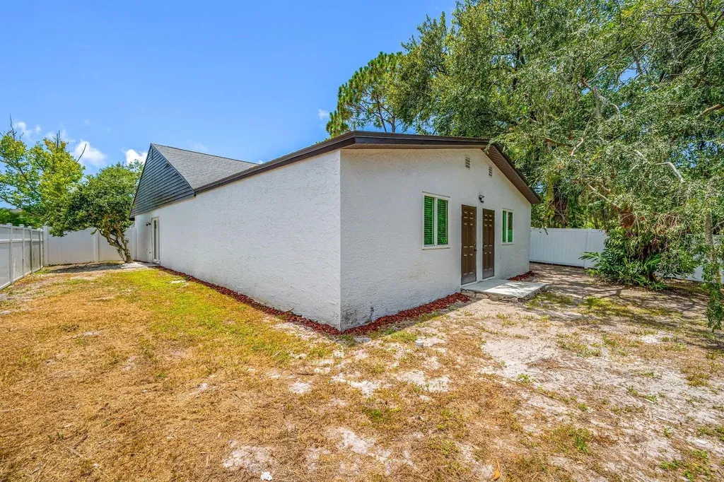 12360 Witheridge Drive Tampa FL 33624