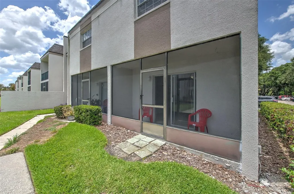 711 Russell Lane Brandon FL 33510