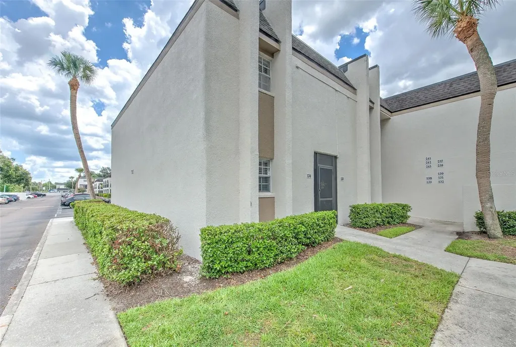 711 Russell Lane Brandon FL 33510
