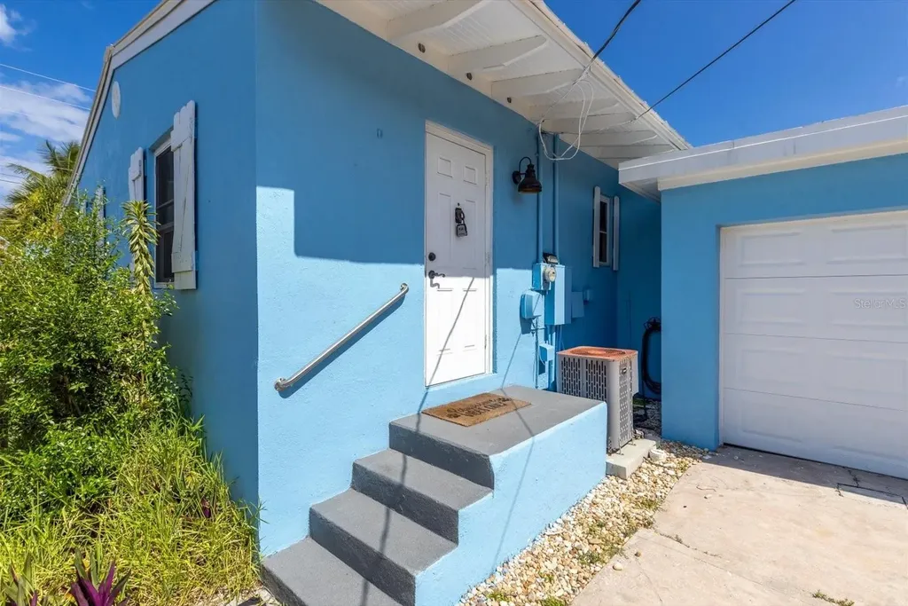 301 Granada Street Fort Pierce FL 34949