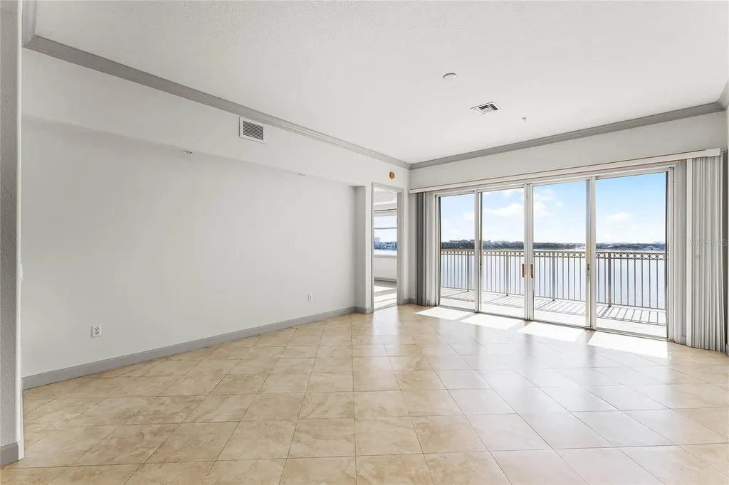 8761 The Esplanade Orlando FL 32836